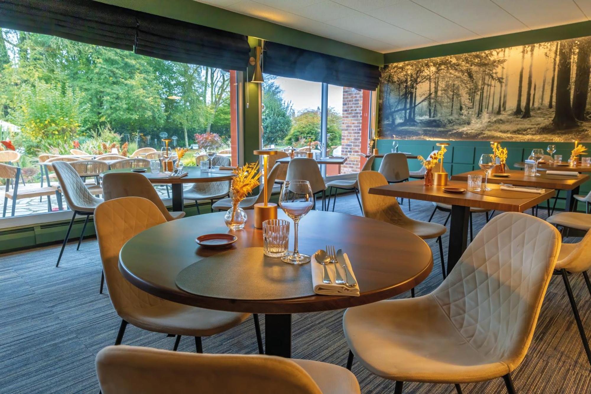 Logis Hotel & Restaurant - Le Relais De Montigny Montigny  Exteriör bild